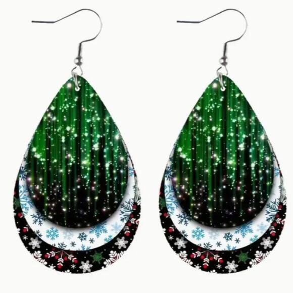no brand Jewelry - Set of 2 Christmas Teardrop Reversible PU Leather Hook Earrings C5, New!